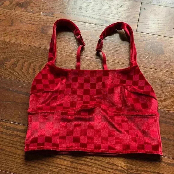 Stylish Red Checker Pattern Cropped Top - Picture 2 of 5